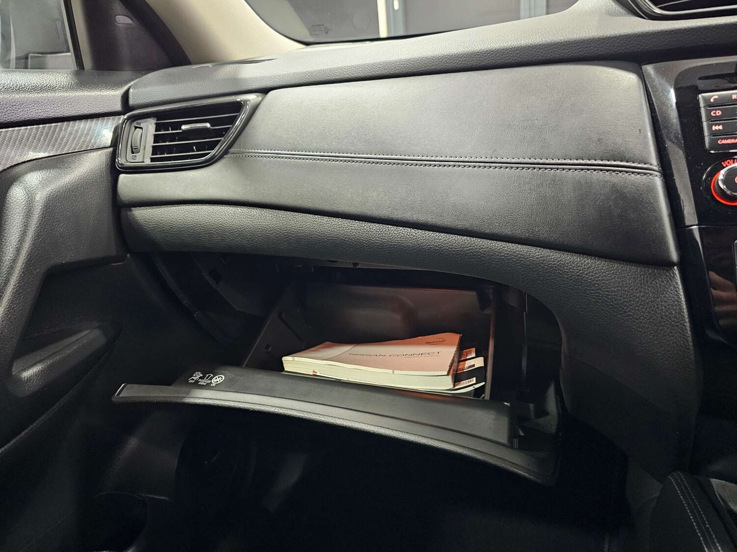 Used Nissan X-Trail 2017 for sale - 77523116: Photo 76