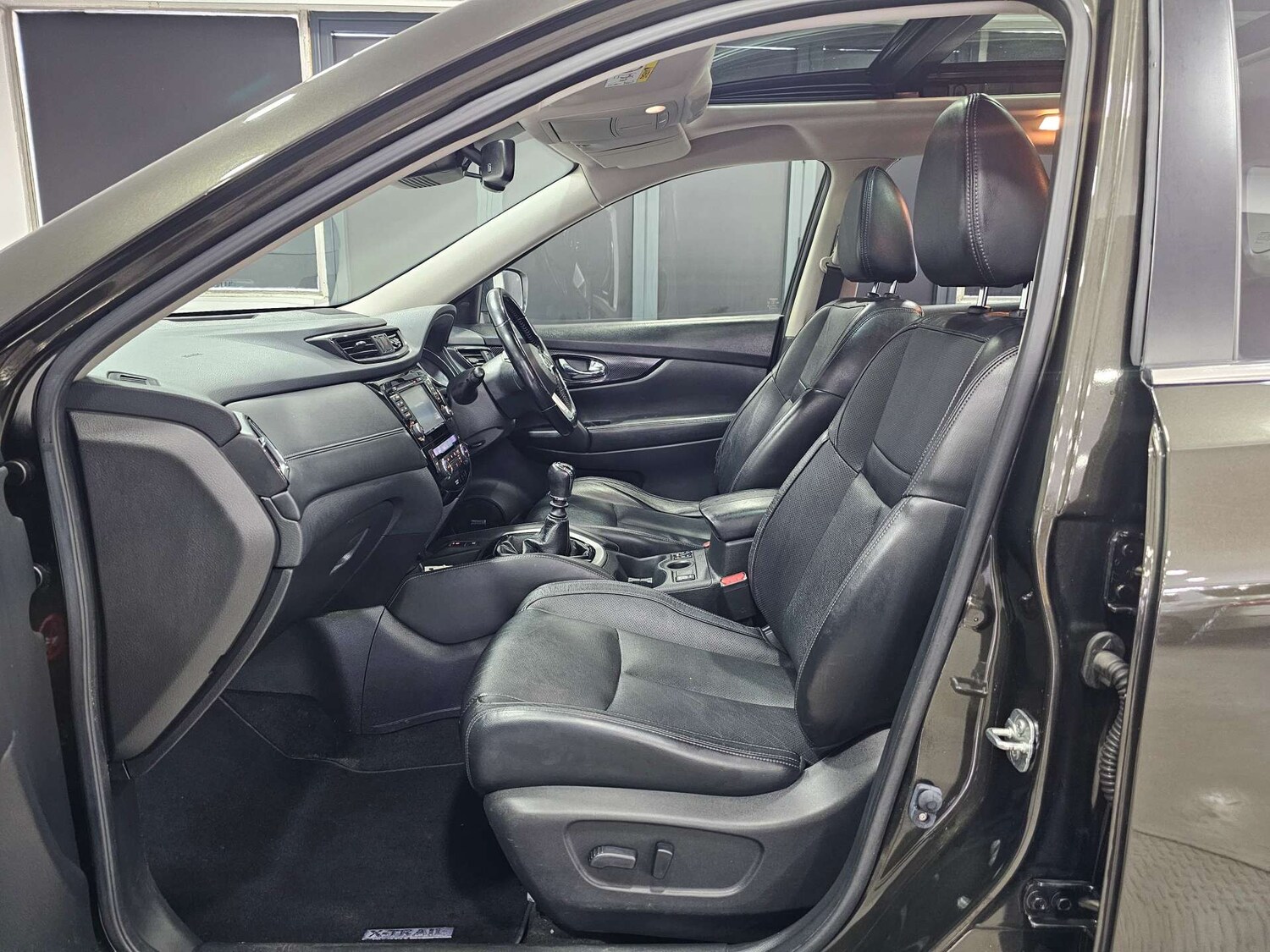 Used Nissan X-Trail 2017 for sale - 77523116: Photo 93