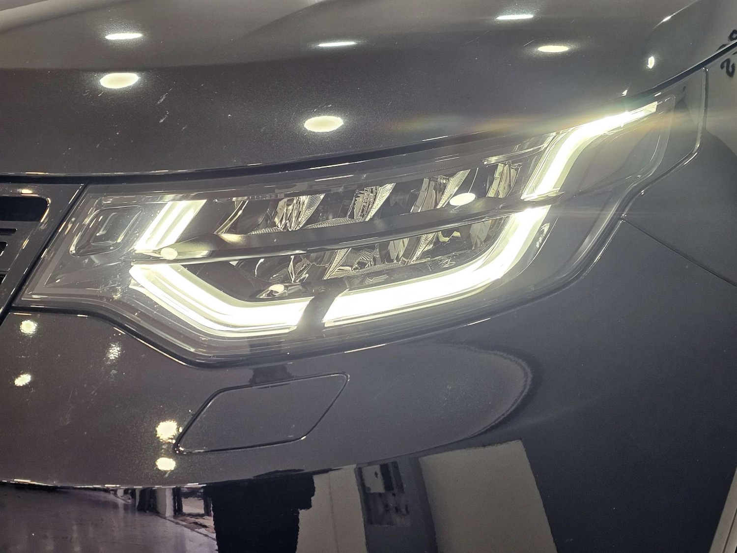 Used Land Rover Discovery 2017 for sale - 78097408: Photo 17