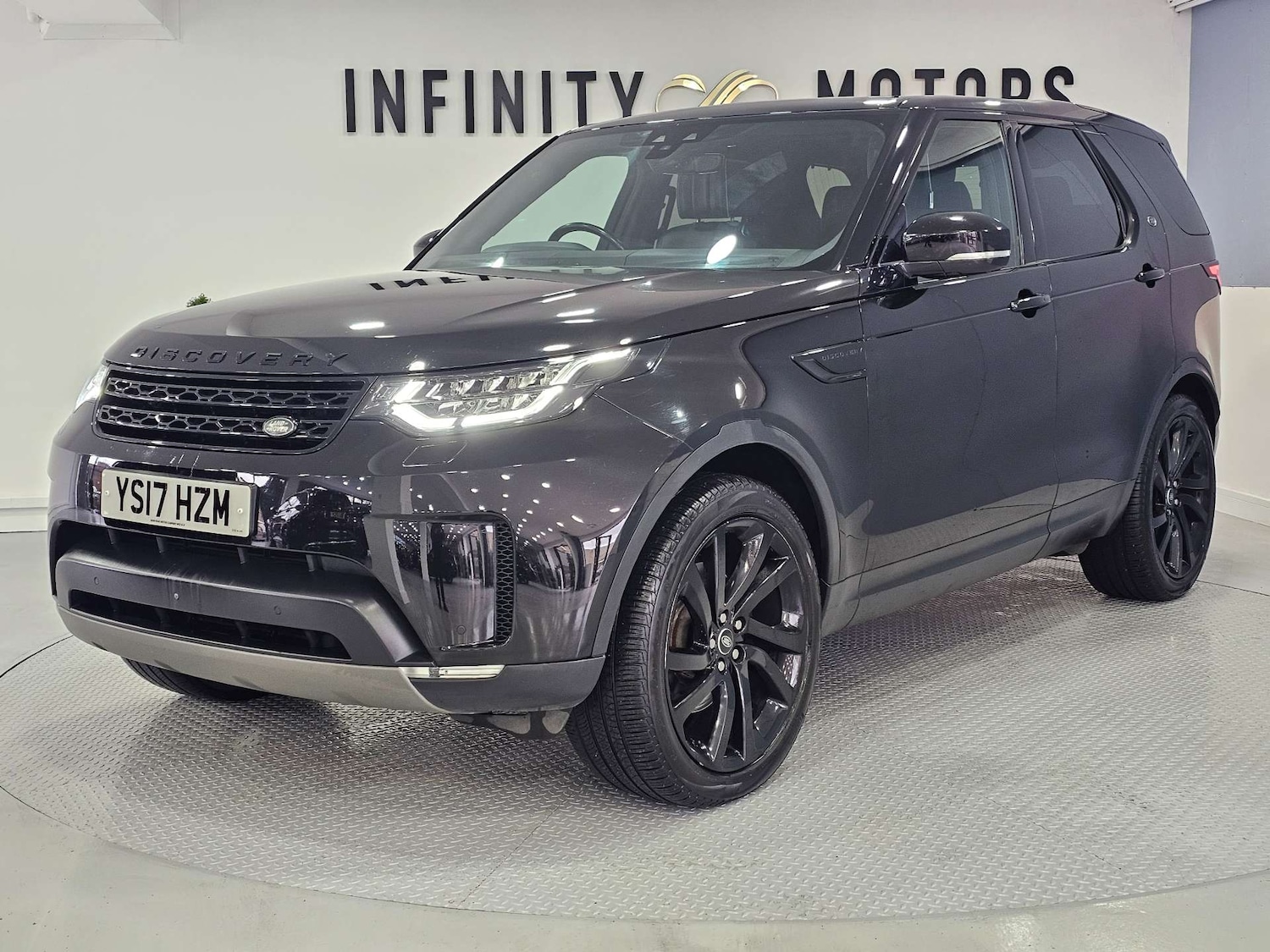 Used Land Rover Discovery 2017 for sale - 78097408: Photo 18