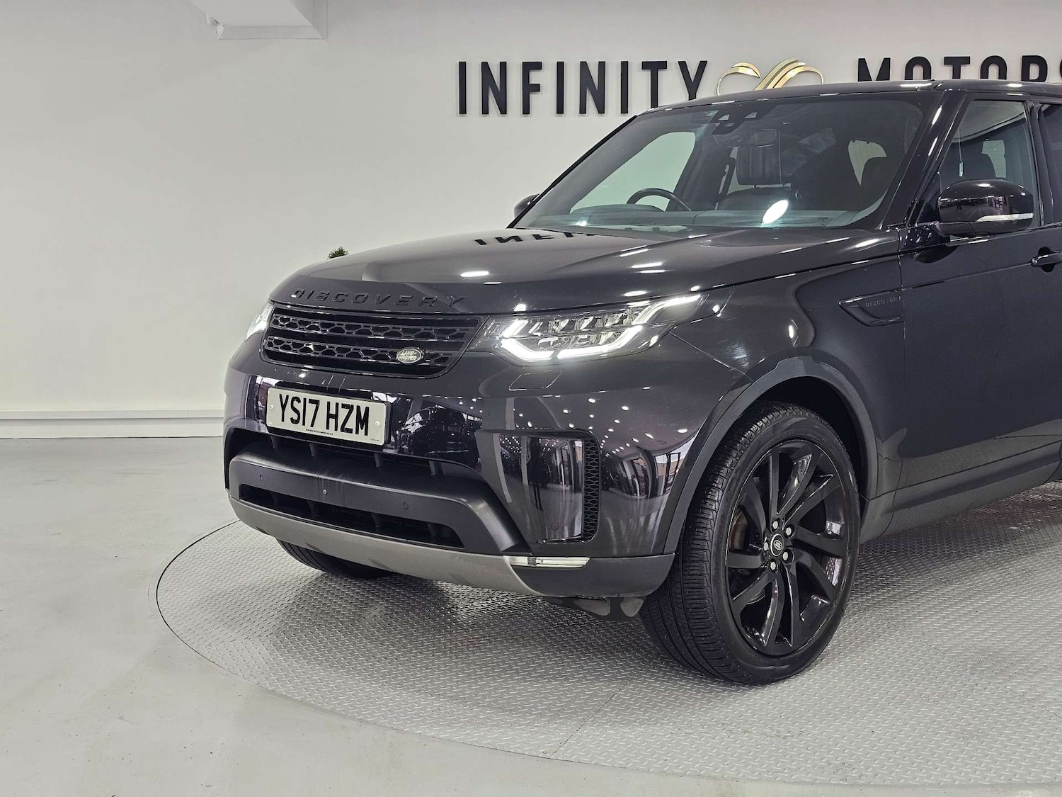 Used Land Rover Discovery 2017 for sale - 78097408: Photo 19