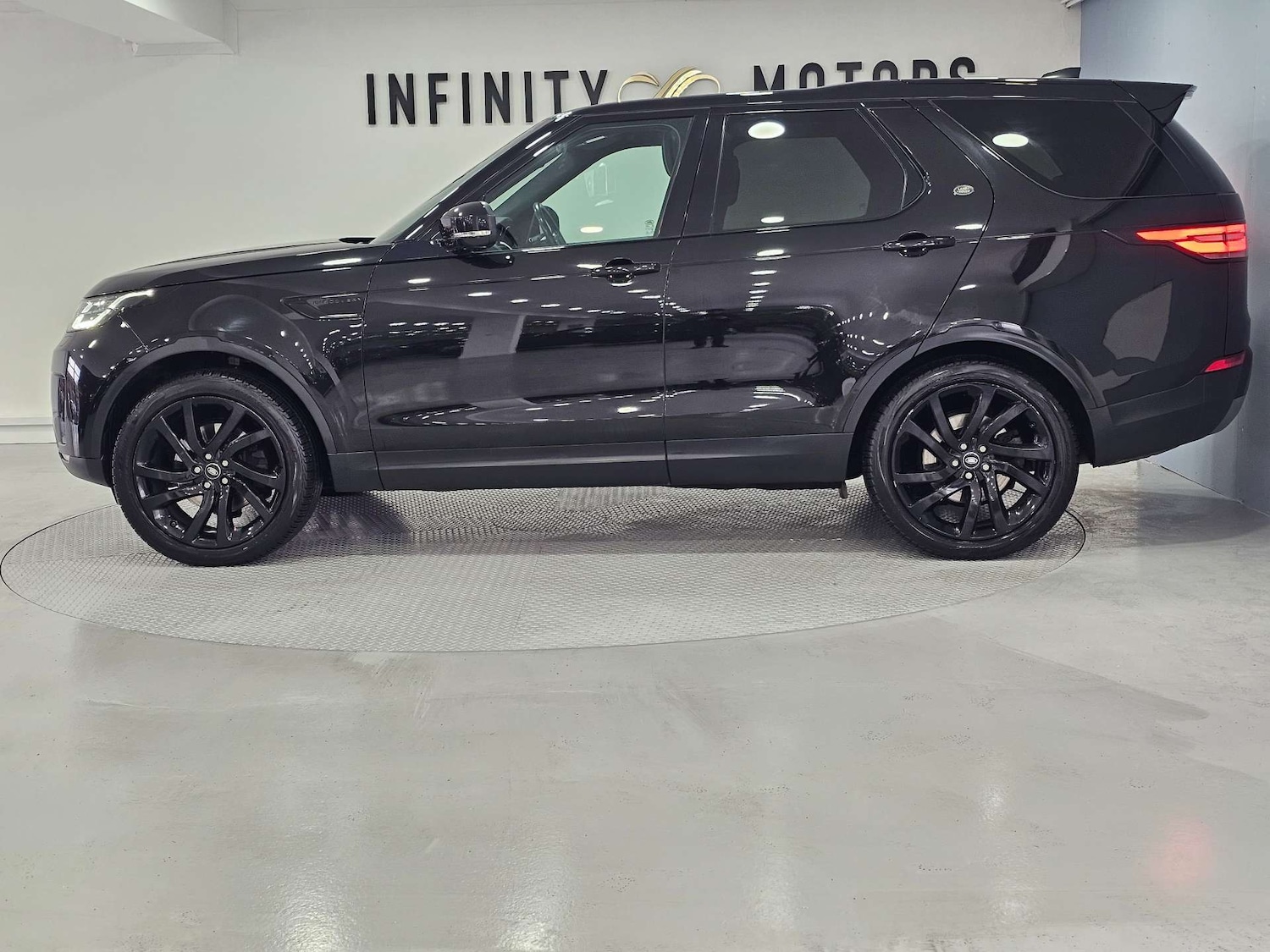 Used Land Rover Discovery 2017 for sale - 78097408: Photo 20