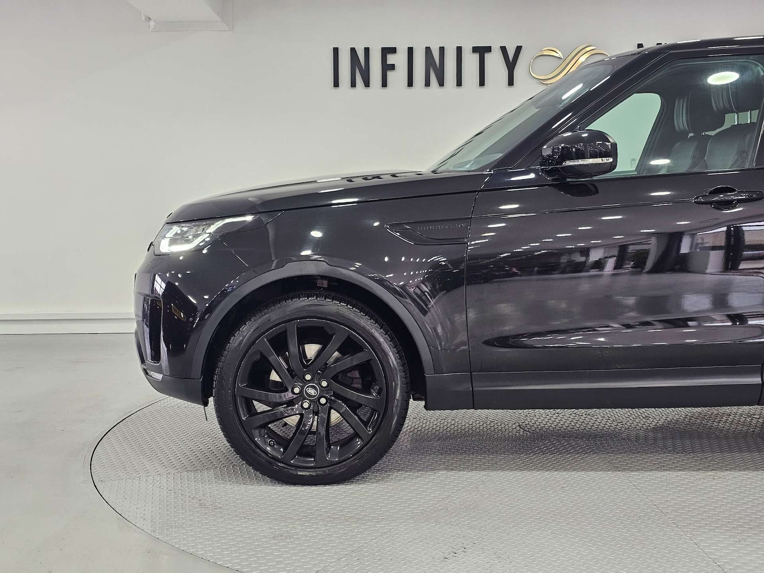 Used Land Rover Discovery 2017 for sale - 78097408: Photo 22