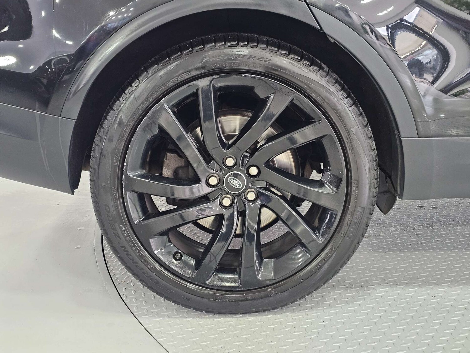 Used Land Rover Discovery 2017 for sale - 78097408: Photo 35