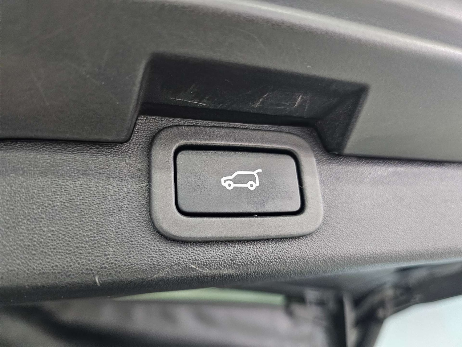 Used Land Rover Discovery 2017 for sale - 78097408: Photo 46