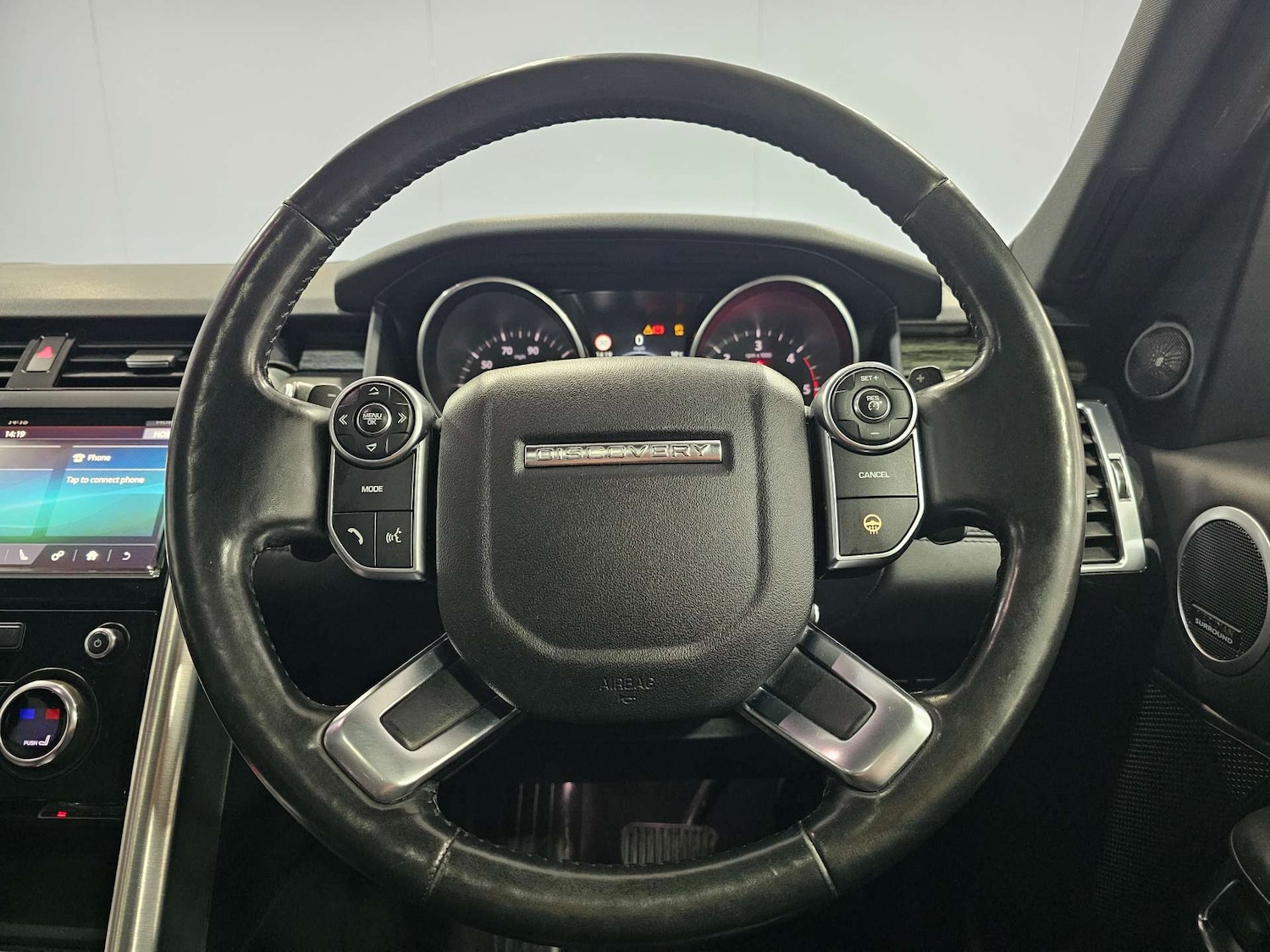 Used Land Rover Discovery 2017 for sale - 78097408: Photo 54