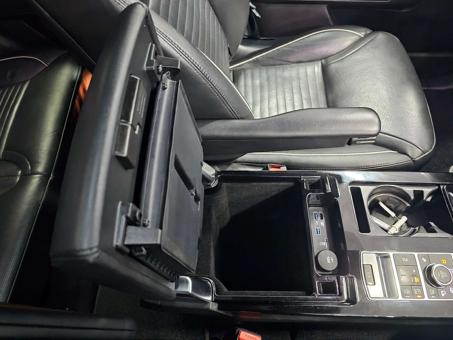 Used Land Rover Discovery 2017 for sale - 78097408: Photo 62