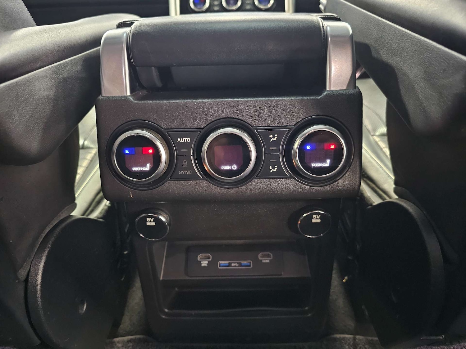 Used Land Rover Discovery 2017 for sale - 78097408: Photo 83