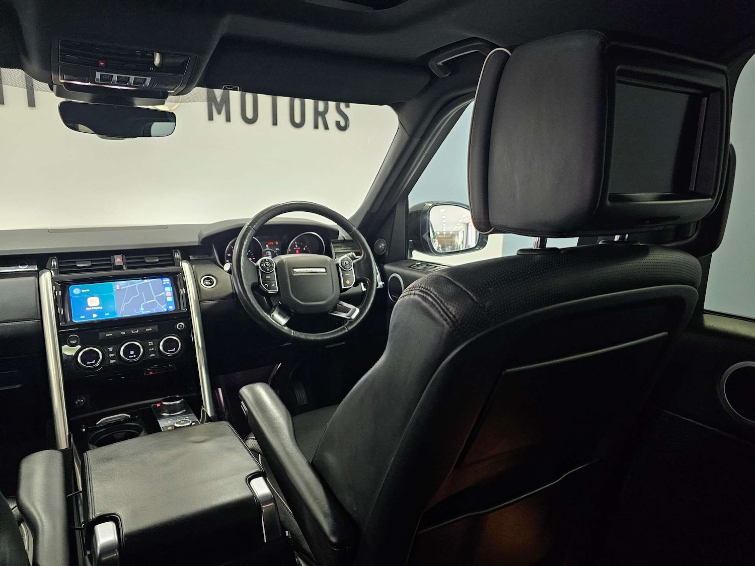 Used Land Rover Discovery 2017 for sale - 78097408: Photo 91