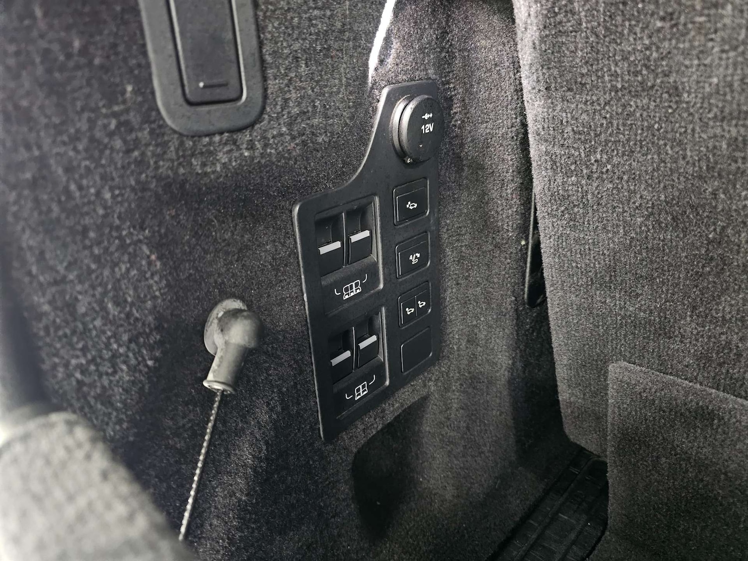 Used Land Rover Discovery 2017 for sale - 78097408: Photo 97