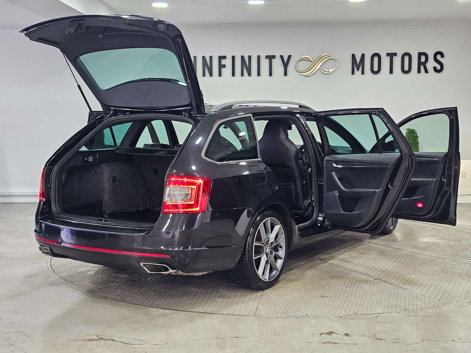 Used Skoda Octavia 2014 for sale - 77422829: Photo 45