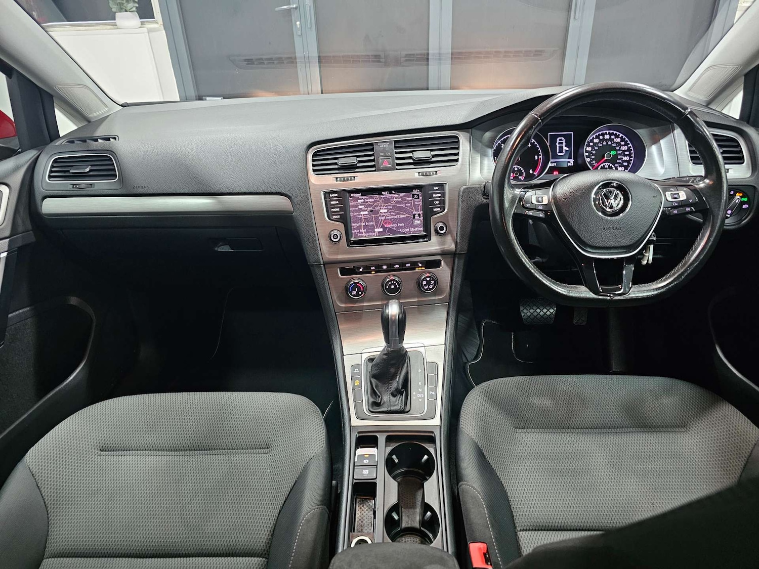 Used Volkswagen Golf 2017 for sale - 77137433: Photo 15