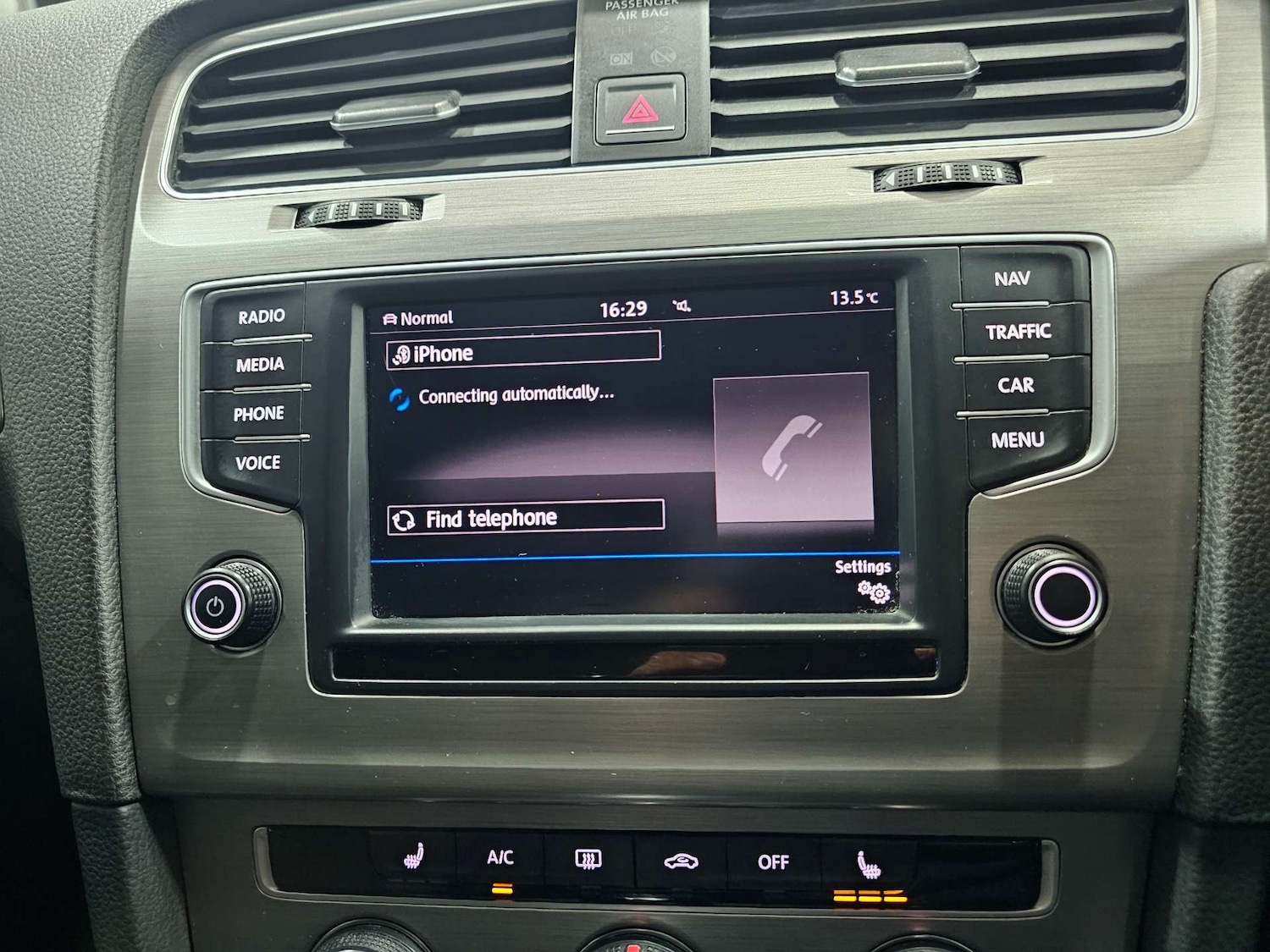 Used Volkswagen Golf 2017 for sale - 77137433: Photo 71