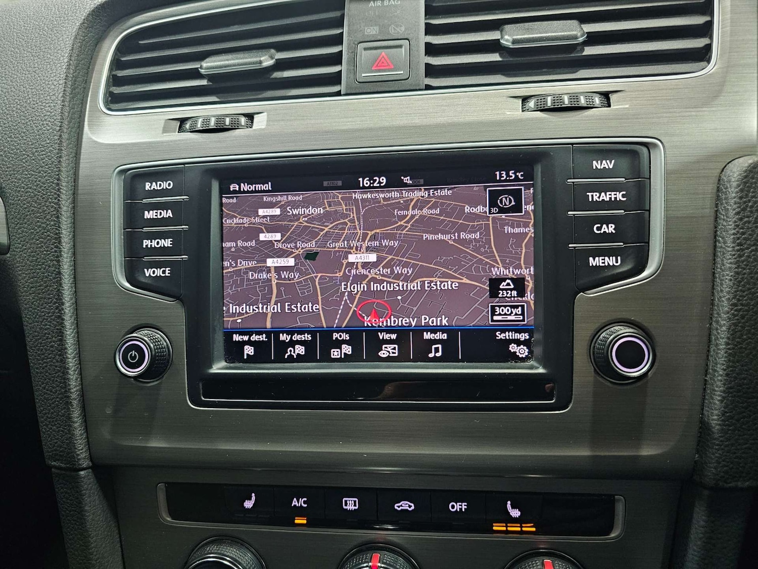 Used Volkswagen Golf 2017 for sale - 77137433: Photo 72