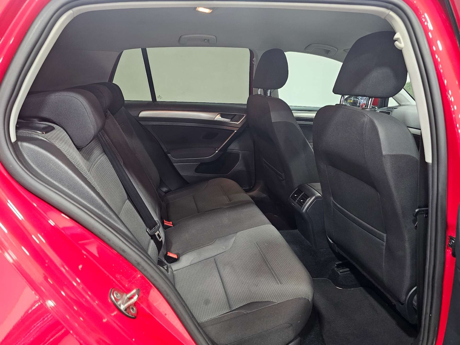 Used Volkswagen Golf 2017 for sale - 77137433: Photo 79