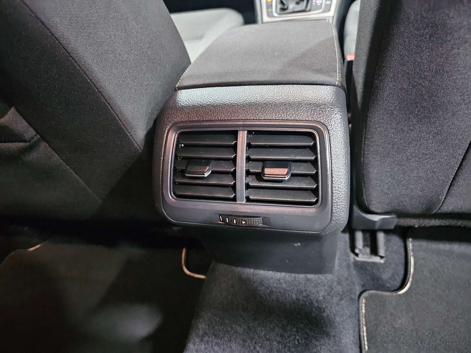 Used Volkswagen Golf 2017 for sale - 77137433: Photo 83