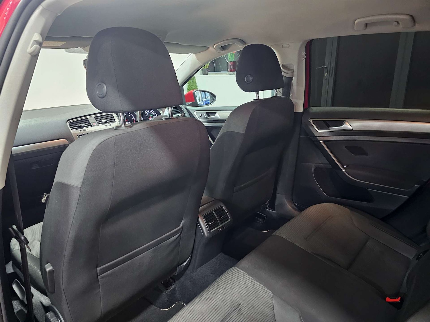 Used Volkswagen Golf 2017 for sale - 77137433: Photo 85