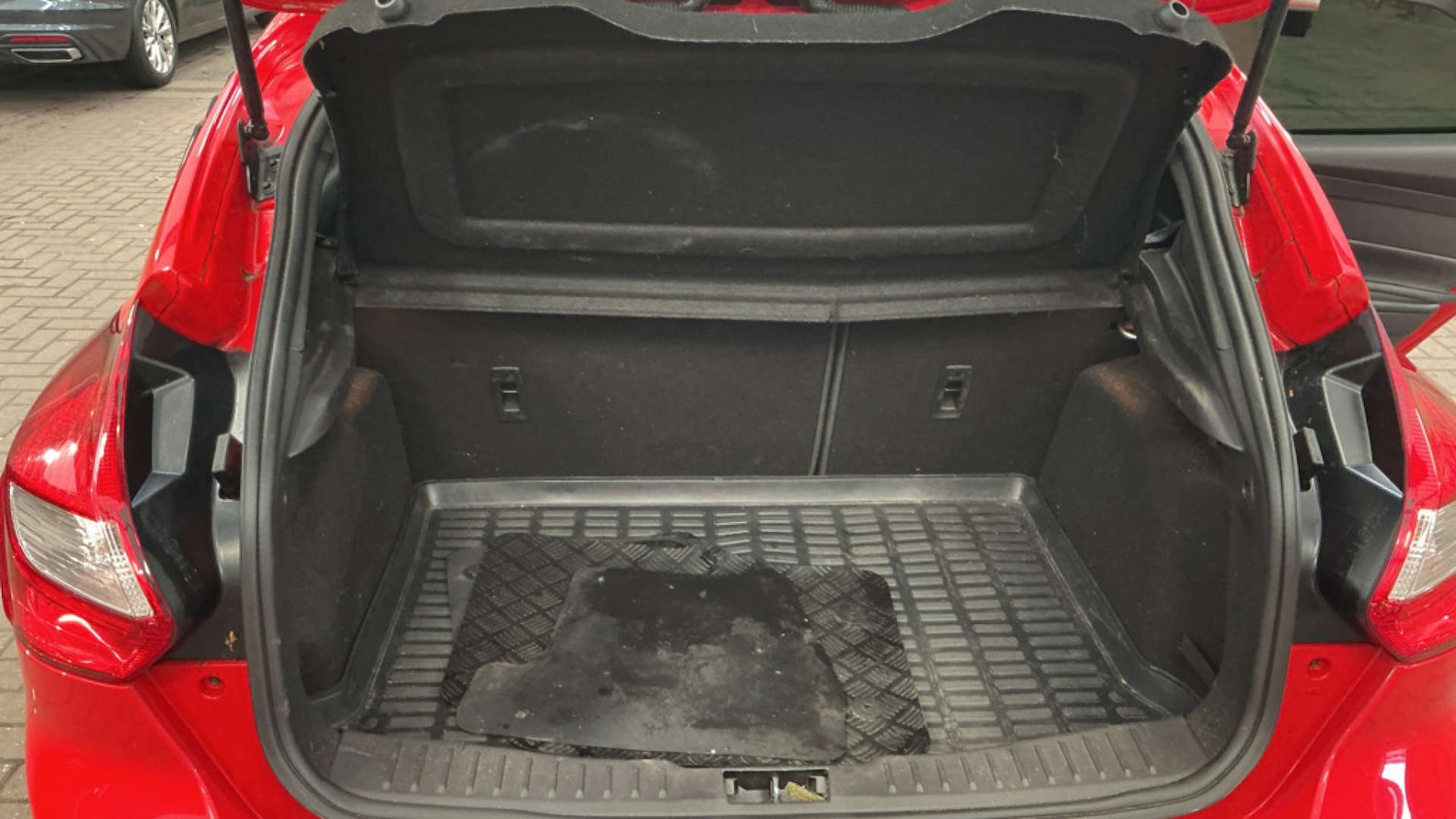 Used Ford Focus 2014 for sale - 77829952: Photo 9