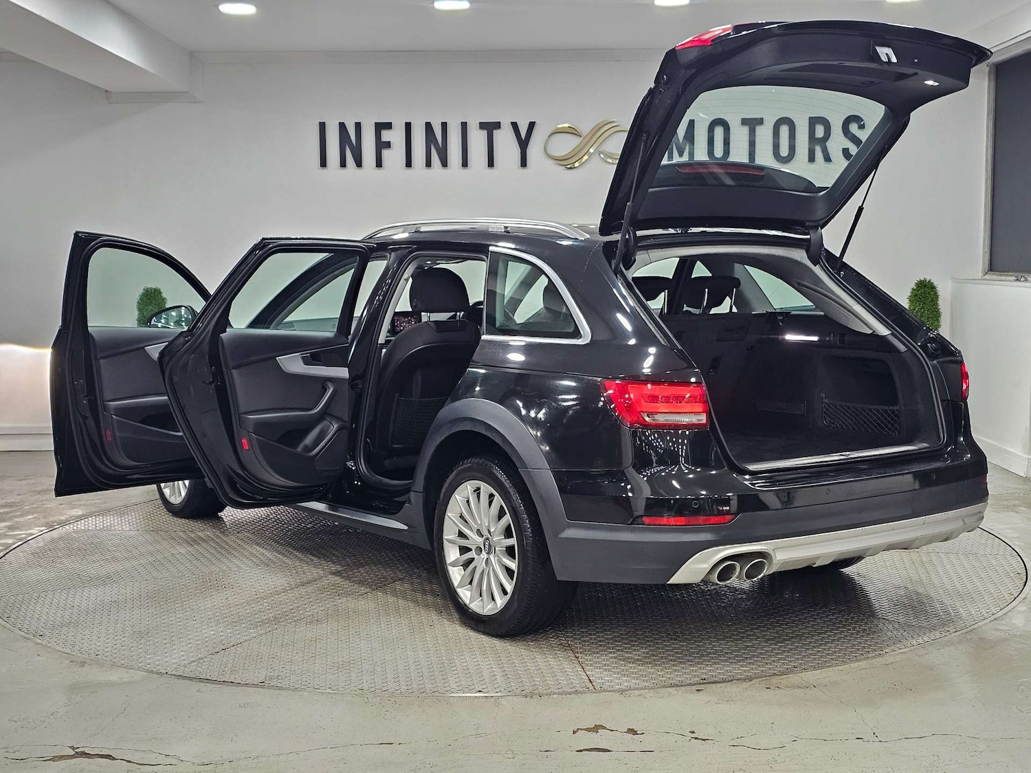 Used Audi A4 Allroad 2016 for sale - 77701568: Photo 43