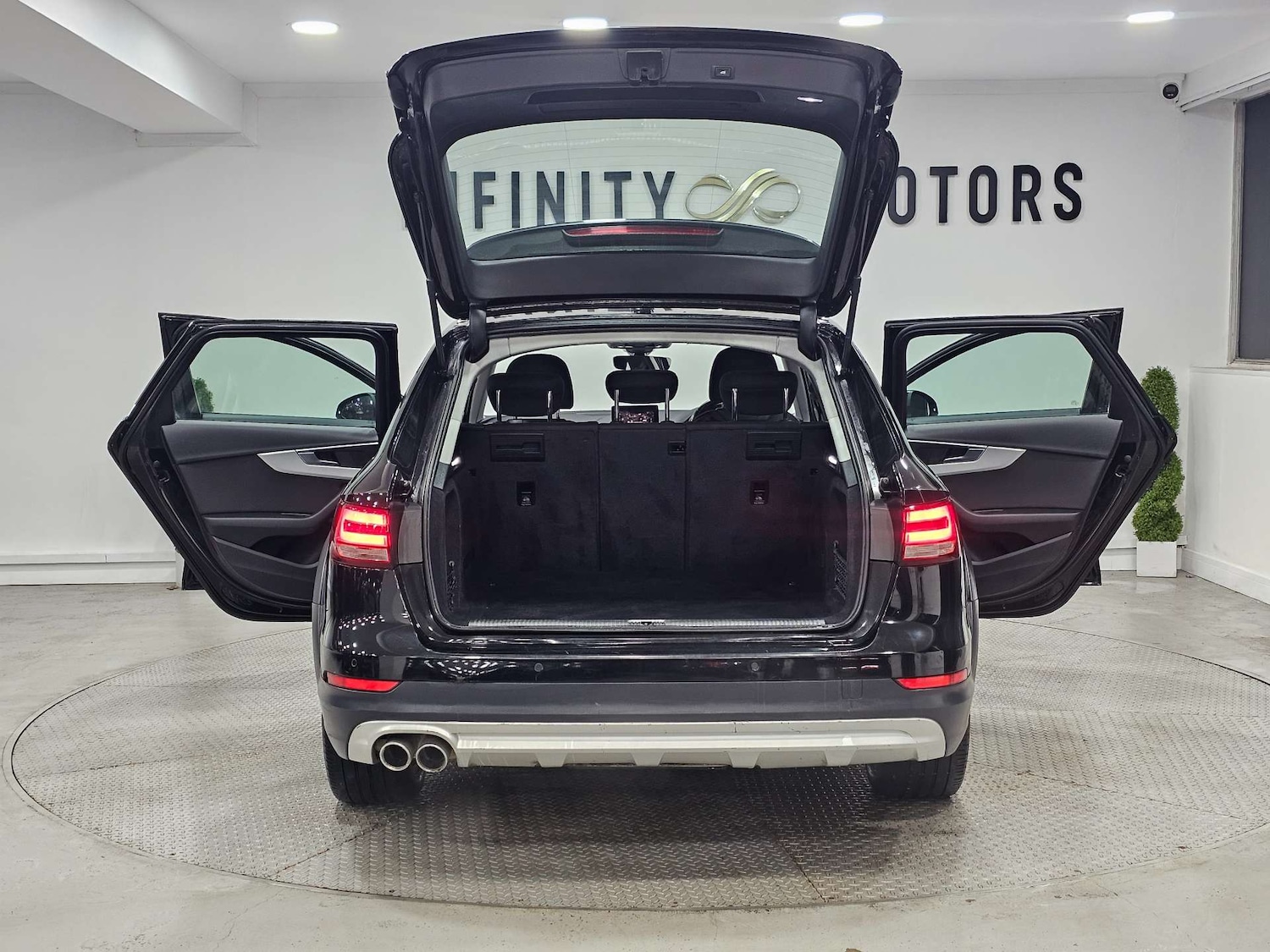 Used Audi A4 Allroad 2016 for sale - 77701568: Photo 44