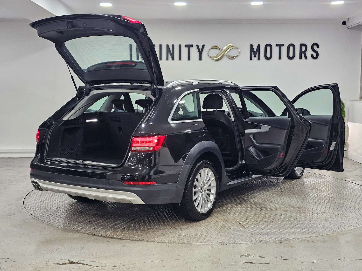 Used Audi A4 Allroad 2016 for sale - 77701568: Photo 45