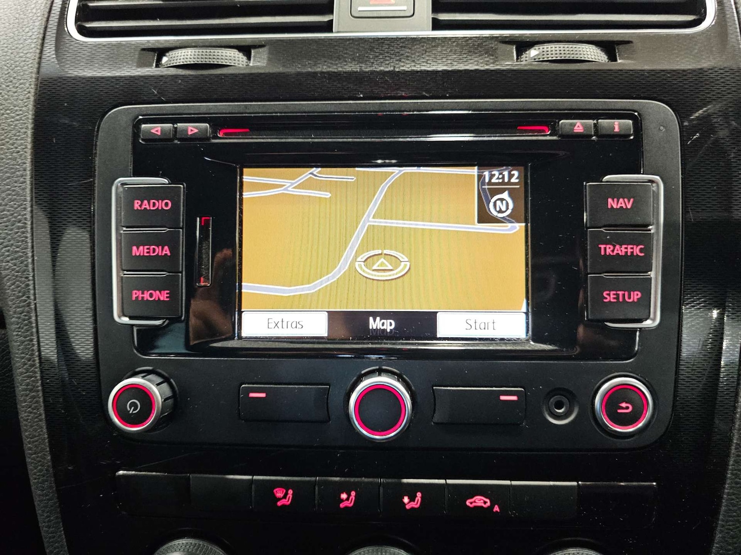 Used Volkswagen Scirocco 2015 for sale - 77845664: Photo 2