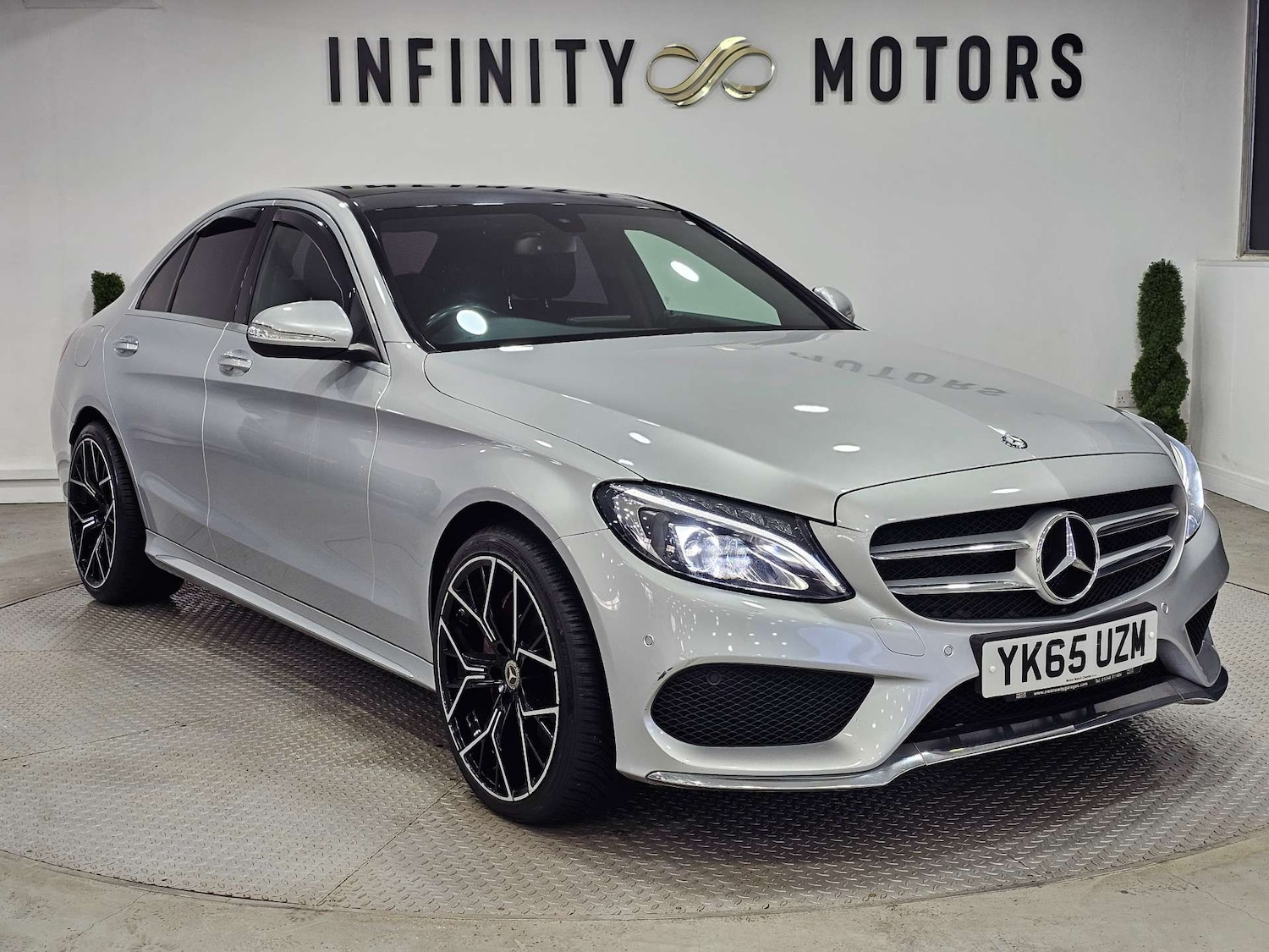 Used Mercedes-Benz C Class 2015 for sale - 76972403: Photo 1