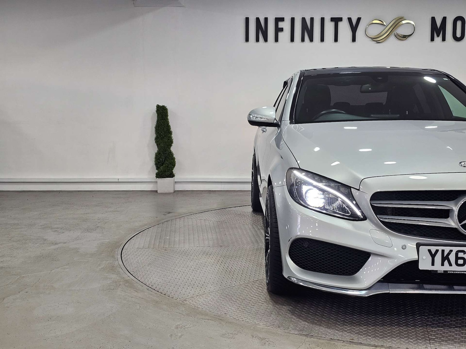 Used Mercedes-Benz C Class 2015 for sale - 76972403: Photo 14