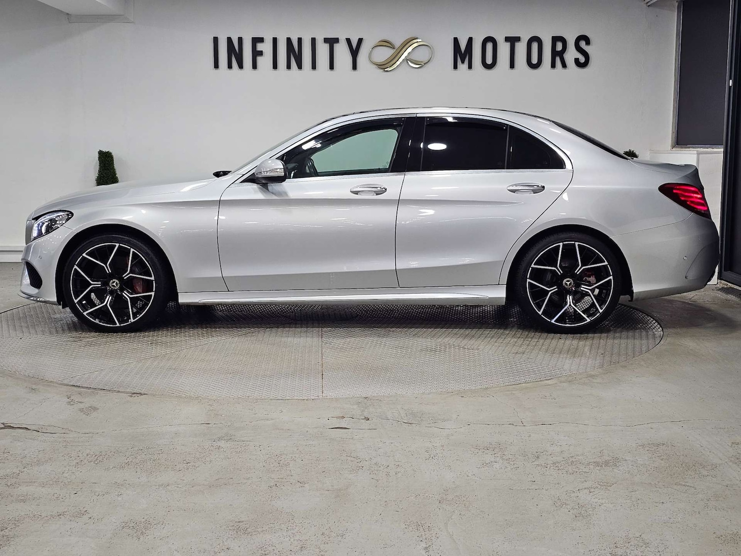 Used Mercedes-Benz C Class 2015 for sale - 76972403: Photo 20