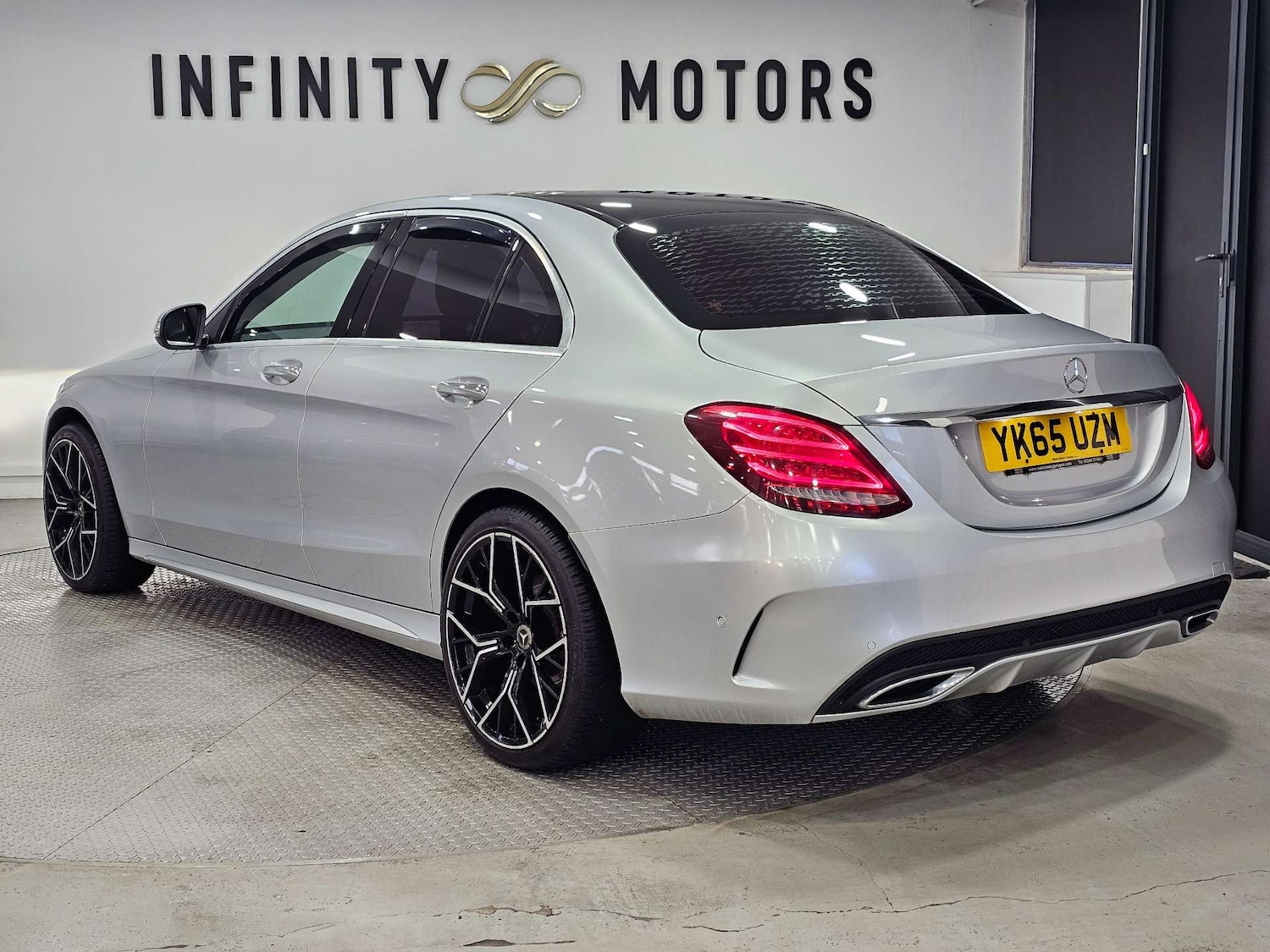 Used Mercedes-Benz C Class 2015 for sale - 76972403: Photo 27