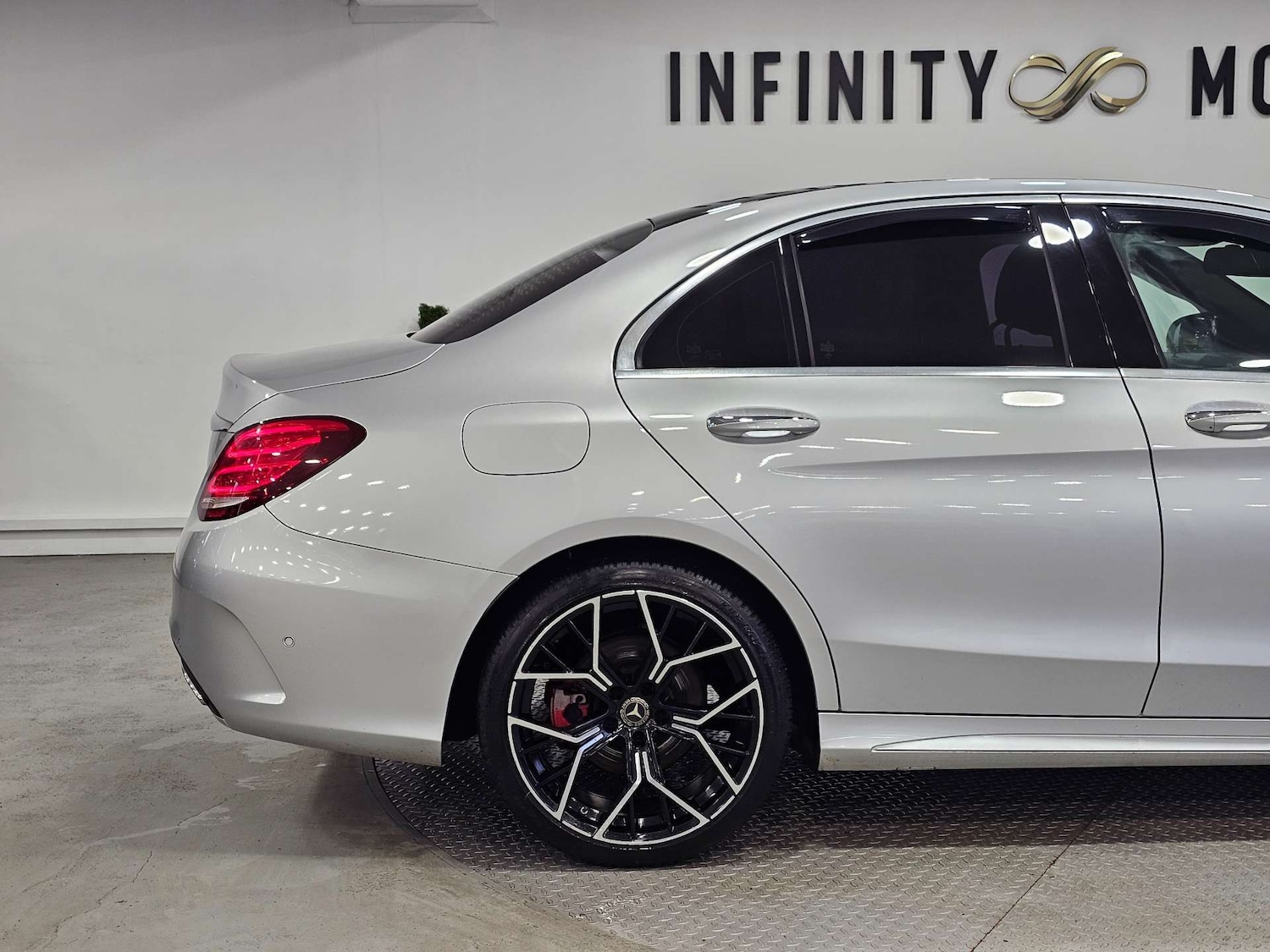 Used Mercedes-Benz C Class 2015 for sale - 76972403: Photo 37