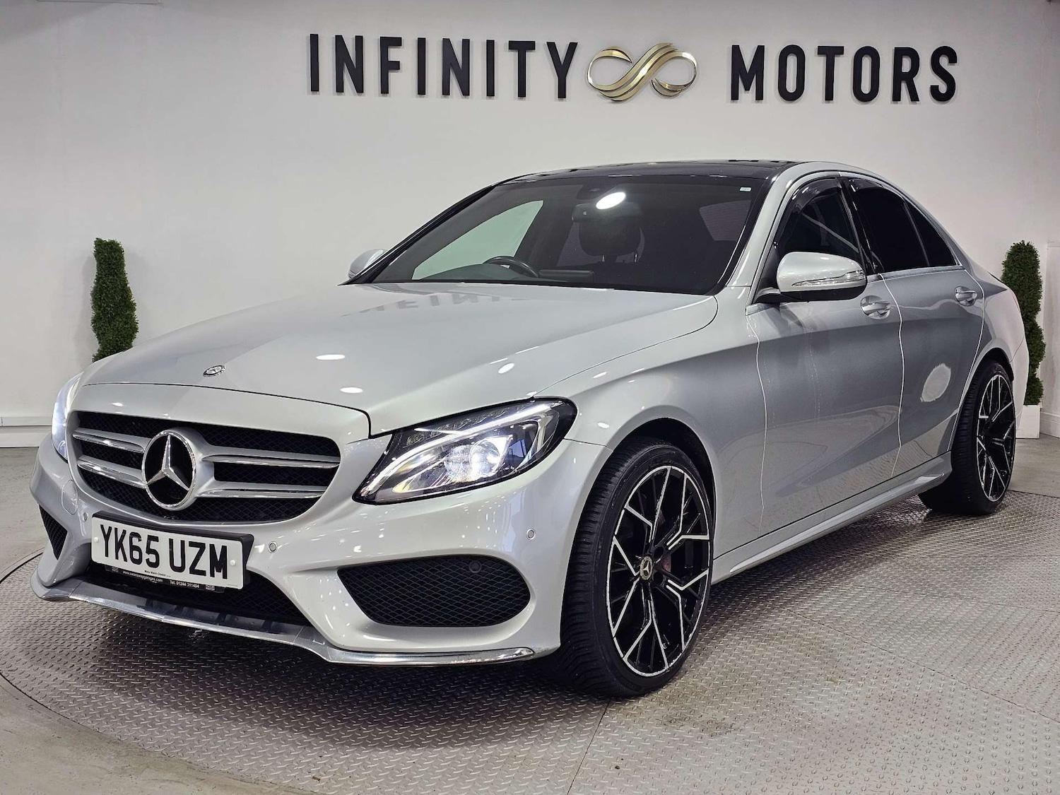 Used Mercedes-Benz C Class 2015 for sale - 76972403: Photo 4