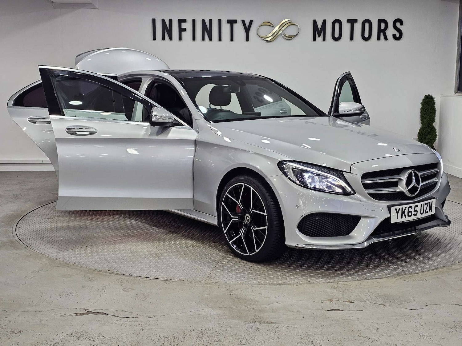 Used Mercedes-Benz C Class 2015 for sale - 76972403: Photo 43