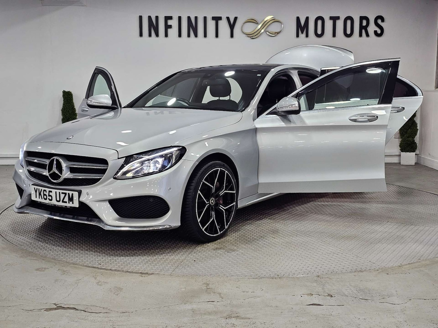 Used Mercedes-Benz C Class 2015 for sale - 76972403: Photo 45