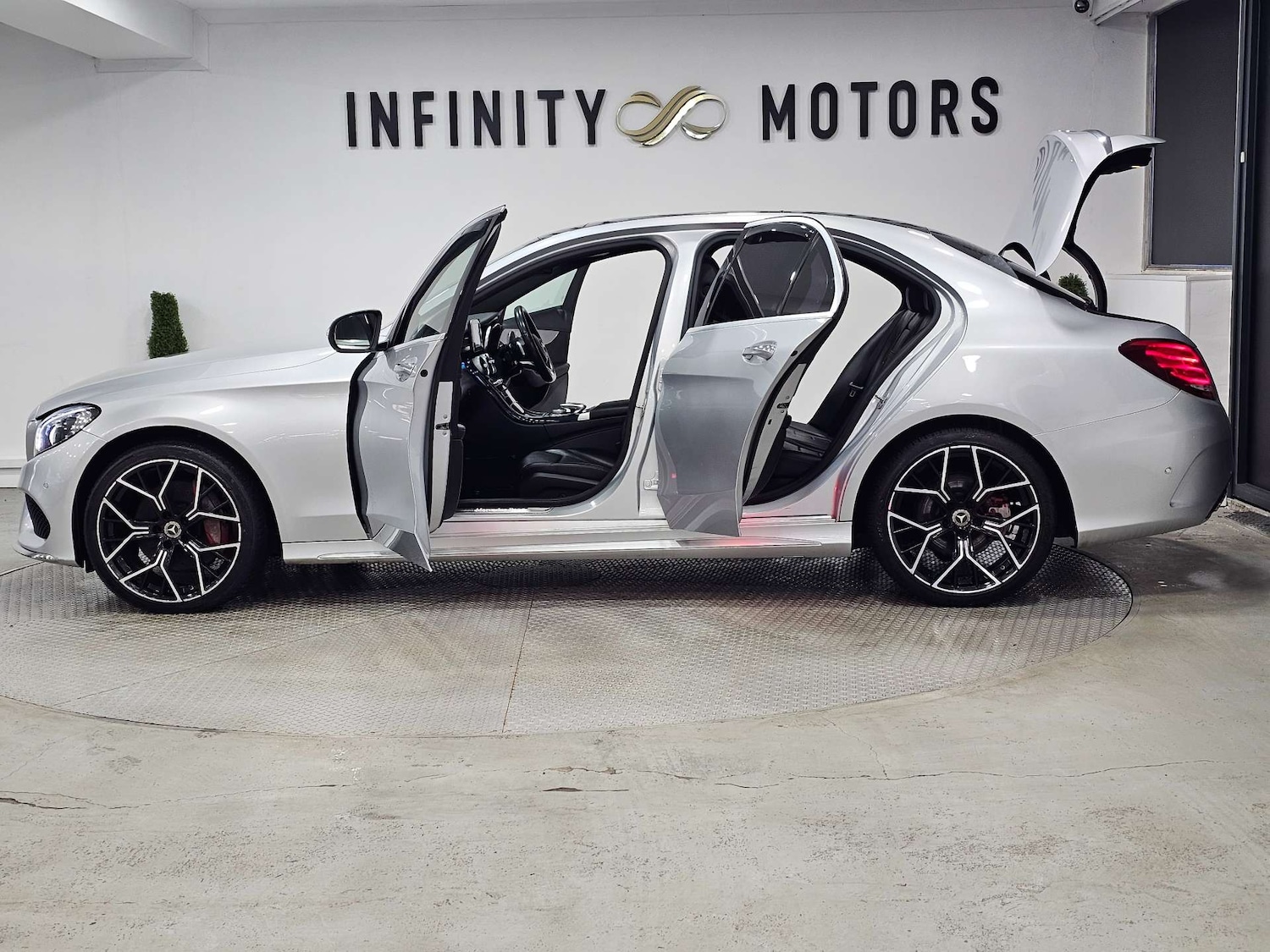 Used Mercedes-Benz C Class 2015 for sale - 76972403: Photo 46