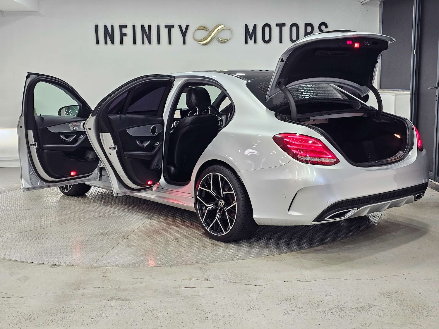 Used Mercedes-Benz C Class 2015 for sale - 76972403: Photo 47