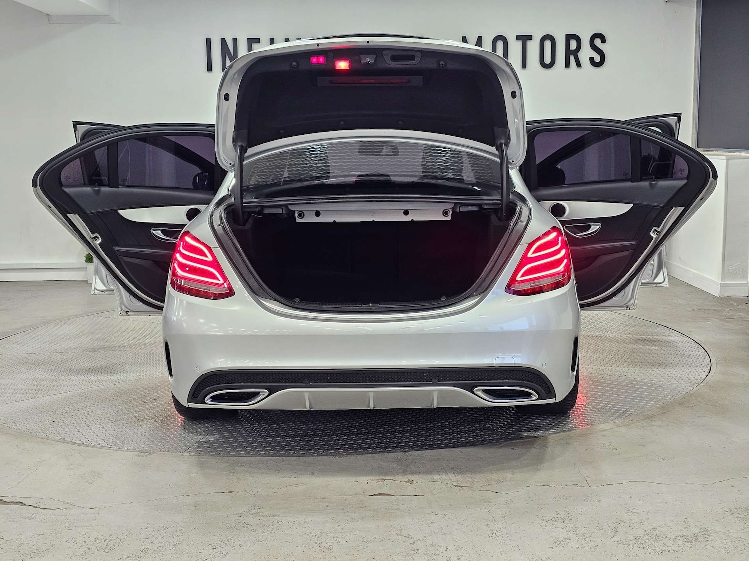 Used Mercedes-Benz C Class 2015 for sale - 76972403: Photo 48