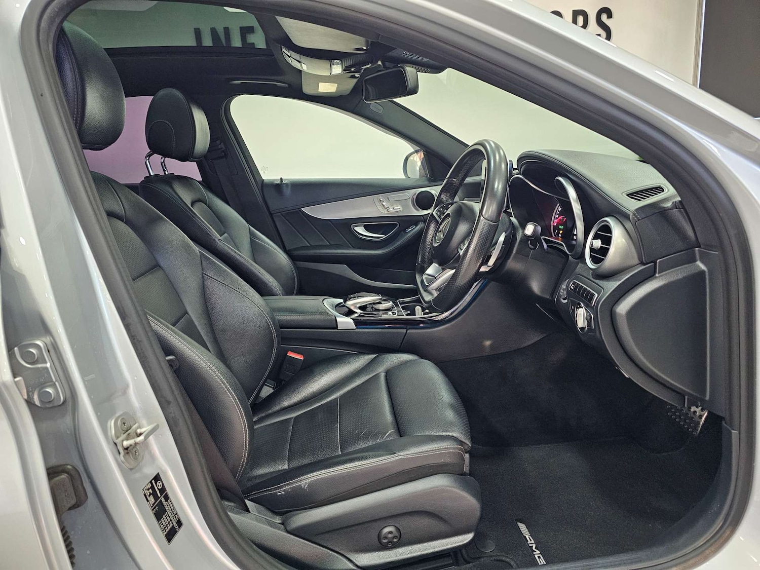 Used Mercedes-Benz C Class 2015 for sale - 76972403: Photo 5