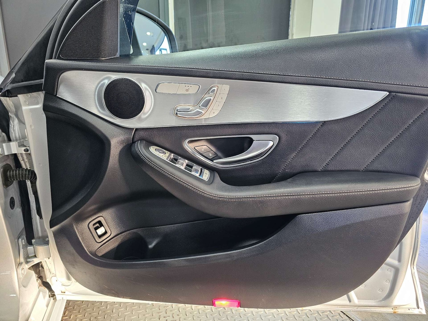 Used Mercedes-Benz C Class 2015 for sale - 76972403: Photo 52