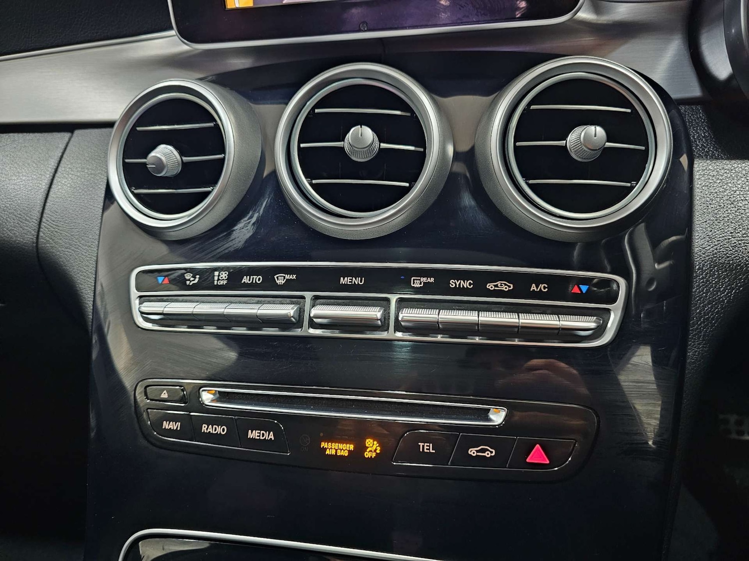 Used Mercedes-Benz C Class 2015 for sale - 76972403: Photo 65