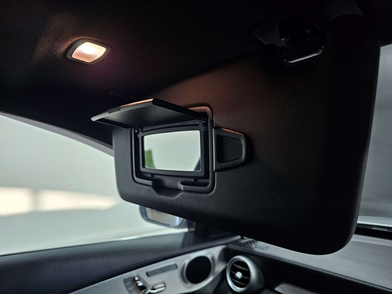 Used Mercedes-Benz C Class 2015 for sale - 76972403: Photo 72