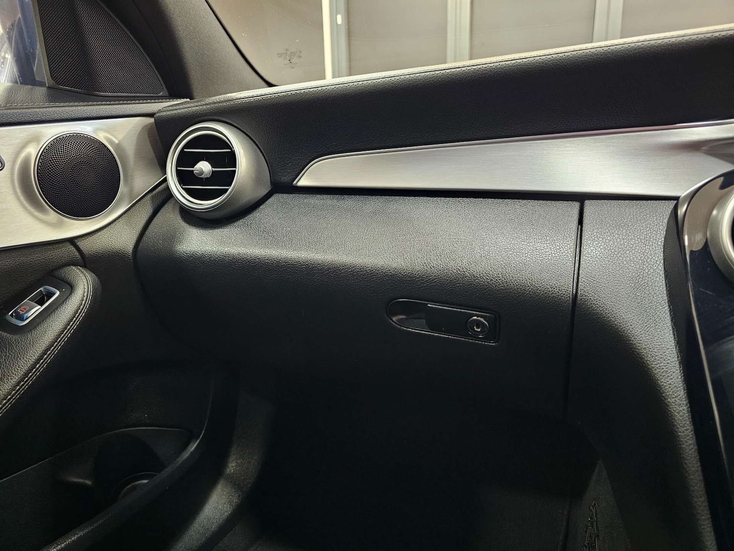 Used Mercedes-Benz C Class 2015 for sale - 76972403: Photo 73