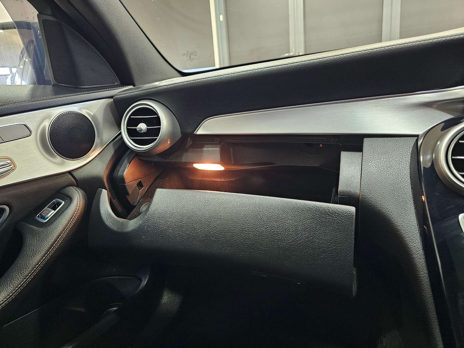 Used Mercedes-Benz C Class 2015 for sale - 76972403: Photo 74