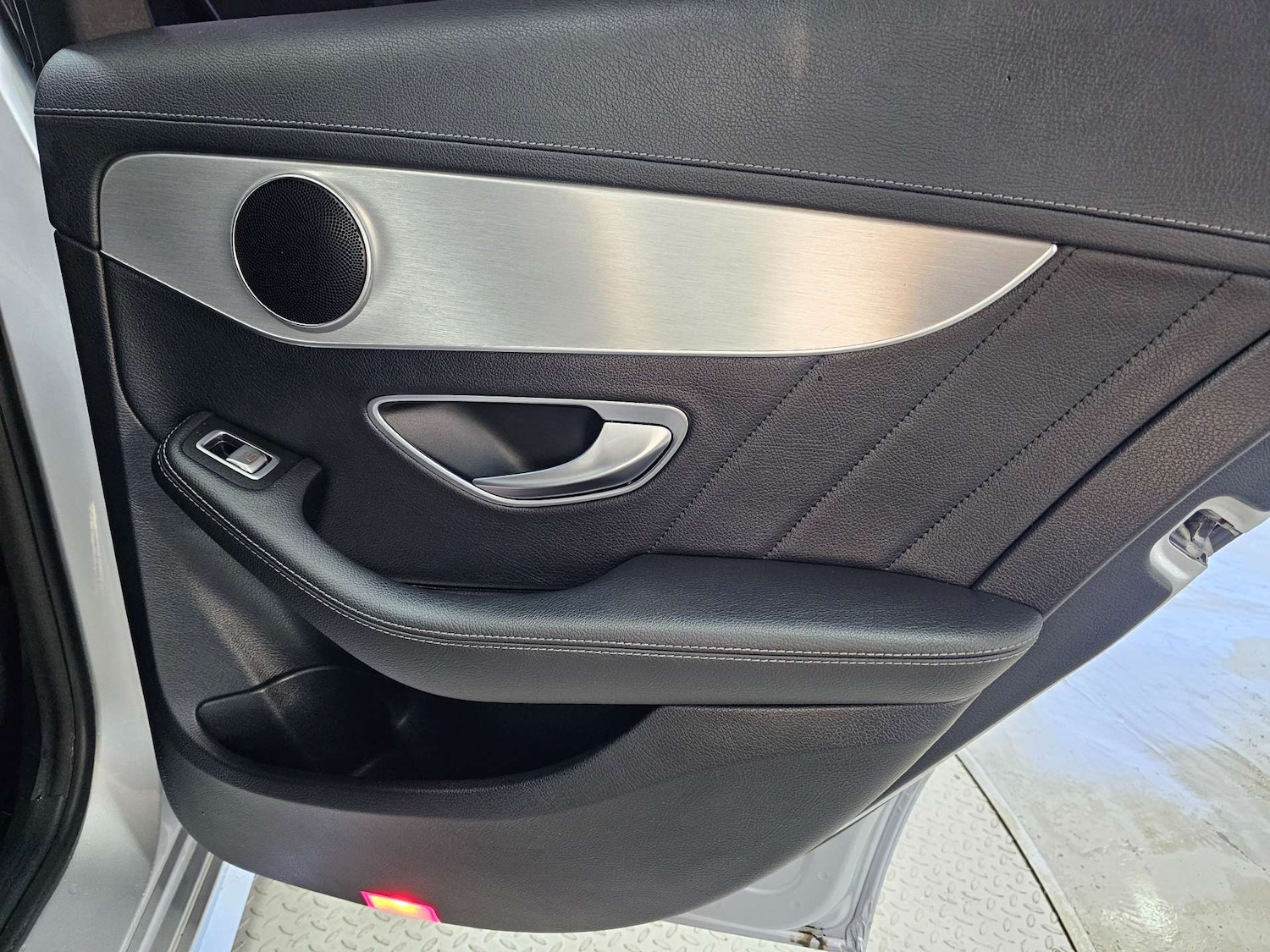 Used Mercedes-Benz C Class 2015 for sale - 76972403: Photo 75