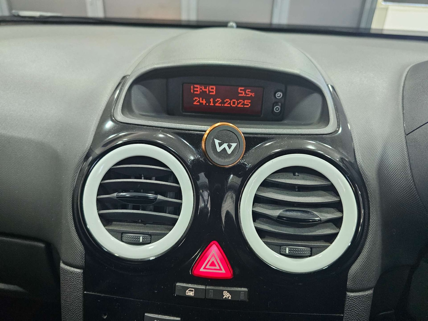 Used Vauxhall Corsa 2013 for sale - 77053038: Photo 10