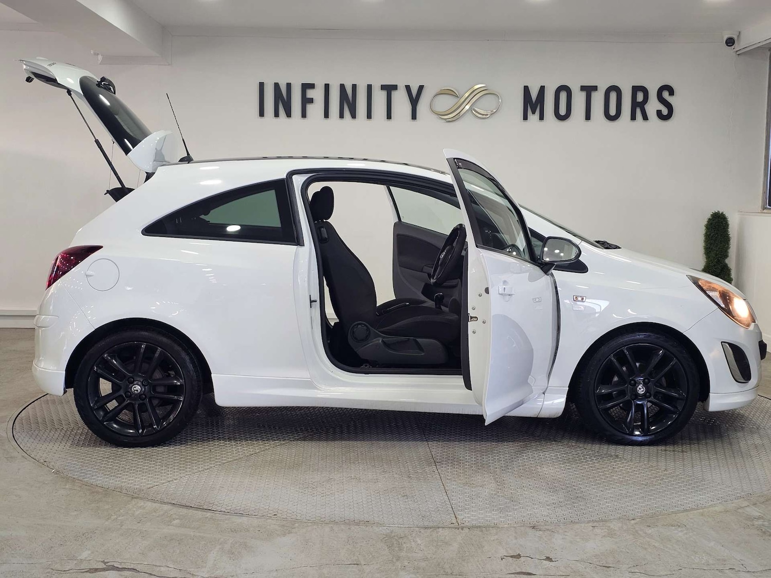 Used Vauxhall Corsa 2013 for sale - 77053038: Photo 41