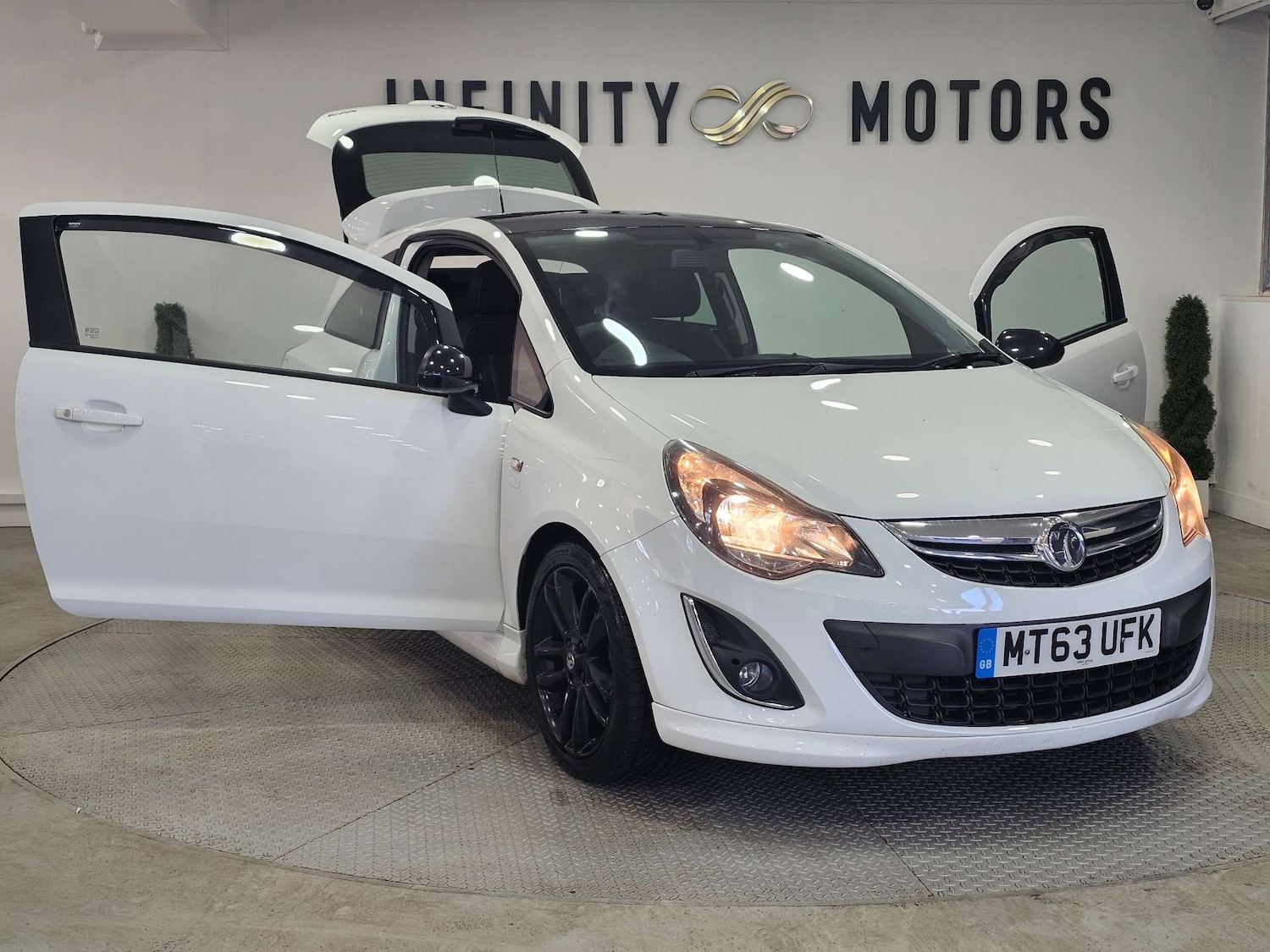 Used Vauxhall Corsa 2013 for sale - 77053038: Photo 42