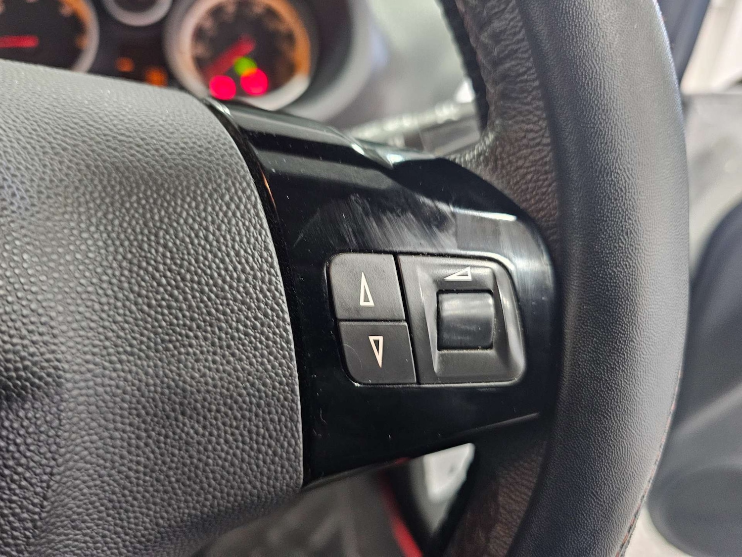 Used Vauxhall Corsa 2013 for sale - 77053038: Photo 53