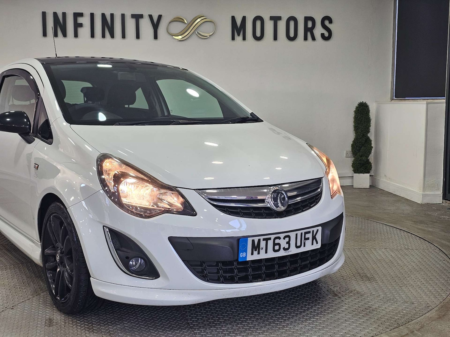 Used Vauxhall Corsa 2013 for sale - 77053038: Photo 6