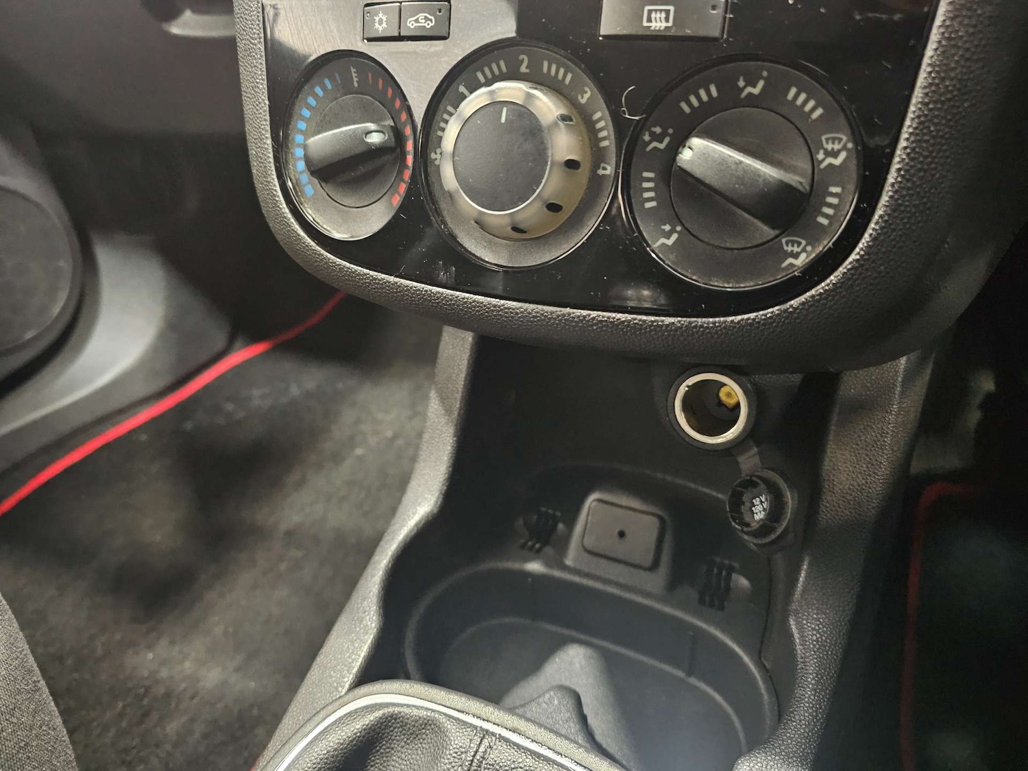 Used Vauxhall Corsa 2013 for sale - 77053038: Photo 60